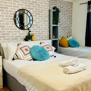 Whites Bed & Breakfast