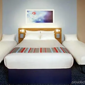 https://travelodge-edinburgh-central-waterloo-place-hotel.edinburghhotelsuk.org